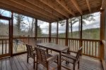 Chateau Renard: Entry Level Deck-Screened Area
